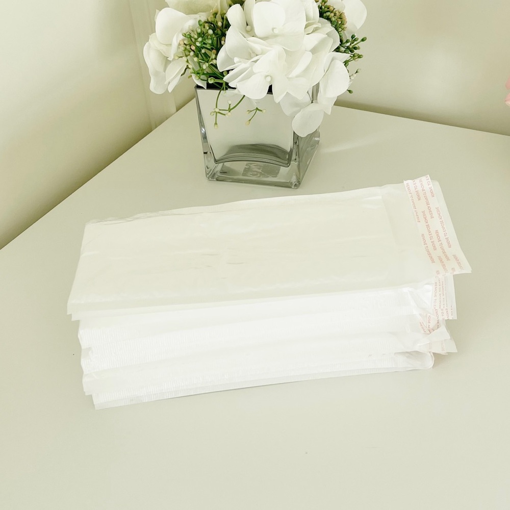 22PCS Waterproof Poly Bubble Mailer